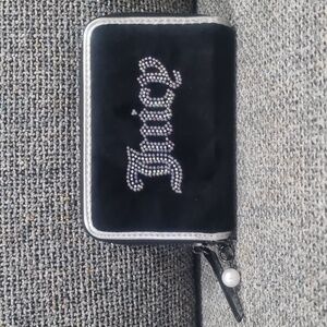 JUICY COUTURE String Of Pearl Double Medium Zip Around Wallet Black